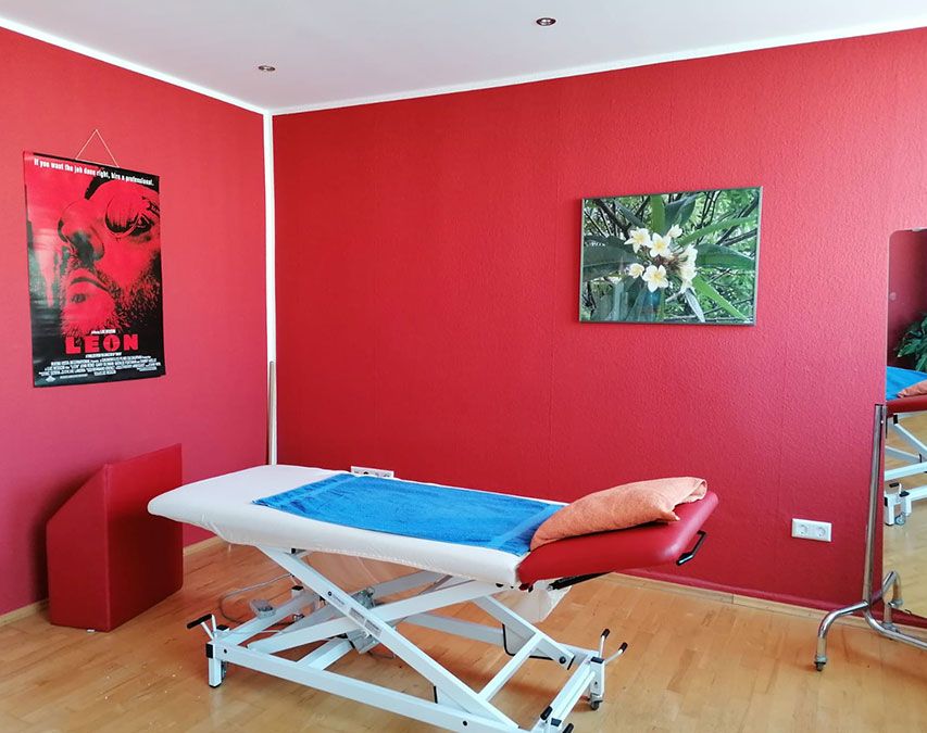 Praxis für Physiotherapie, Behandlungsraum Roter Salon