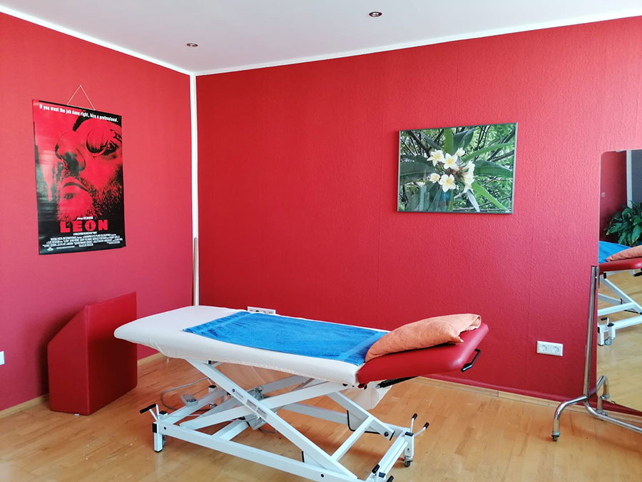 Praxis für Physiotherapie, Behandlungsraum Roter Salon